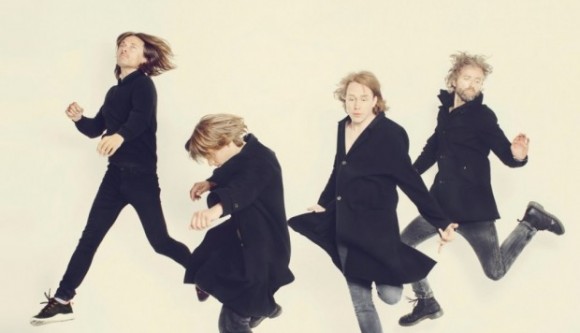 Mew-Press-Photo-2014-620x429